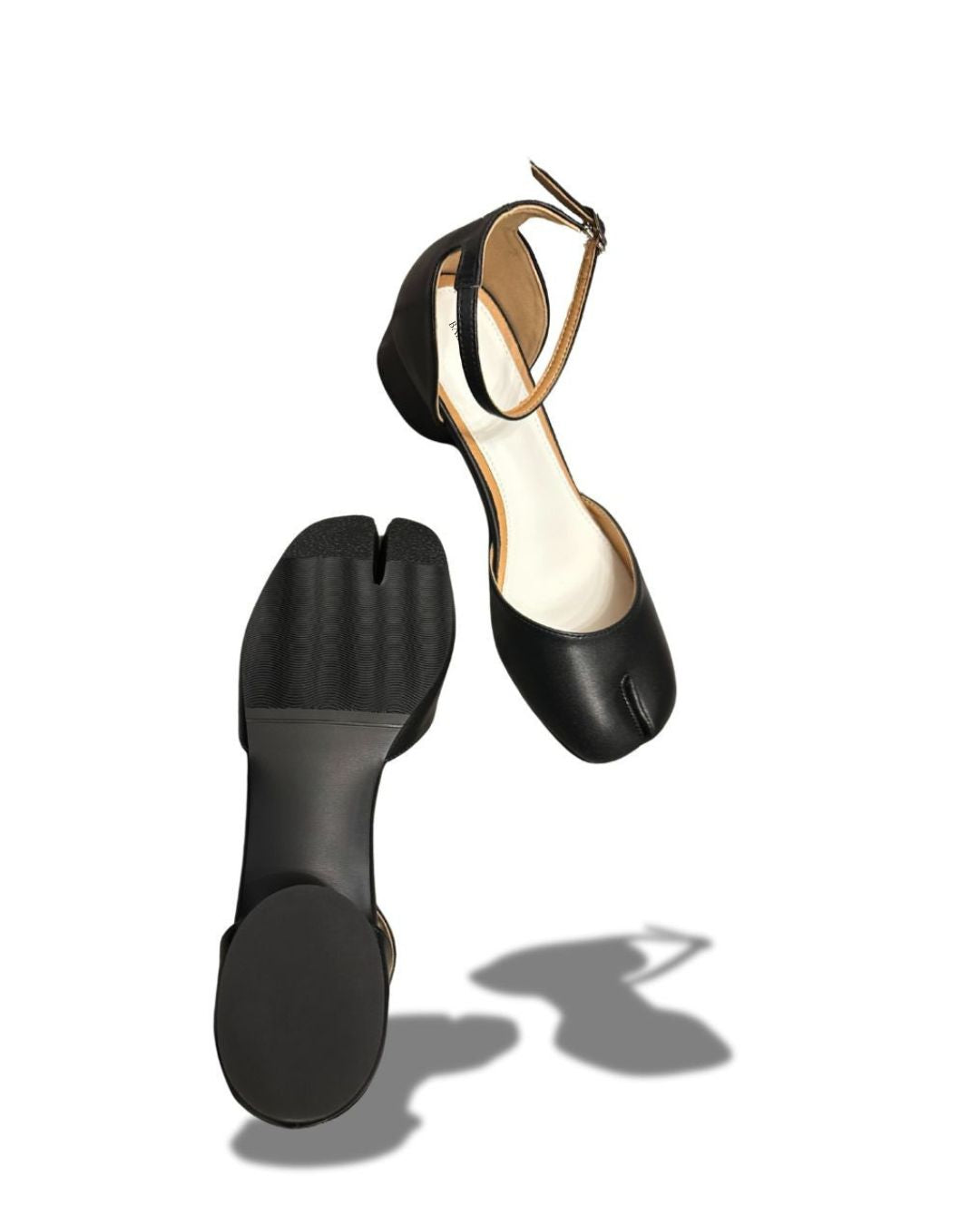 Escarpins à brides et talons bas